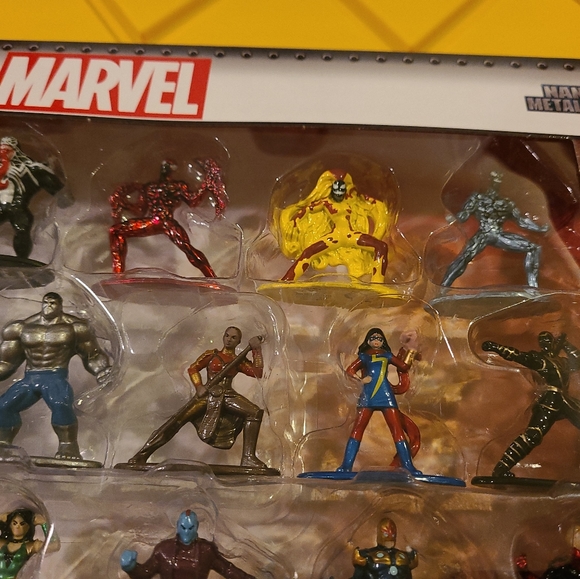 Marvel Avengers 20 Nano Metalfigs Min… - Picture 5 of 6